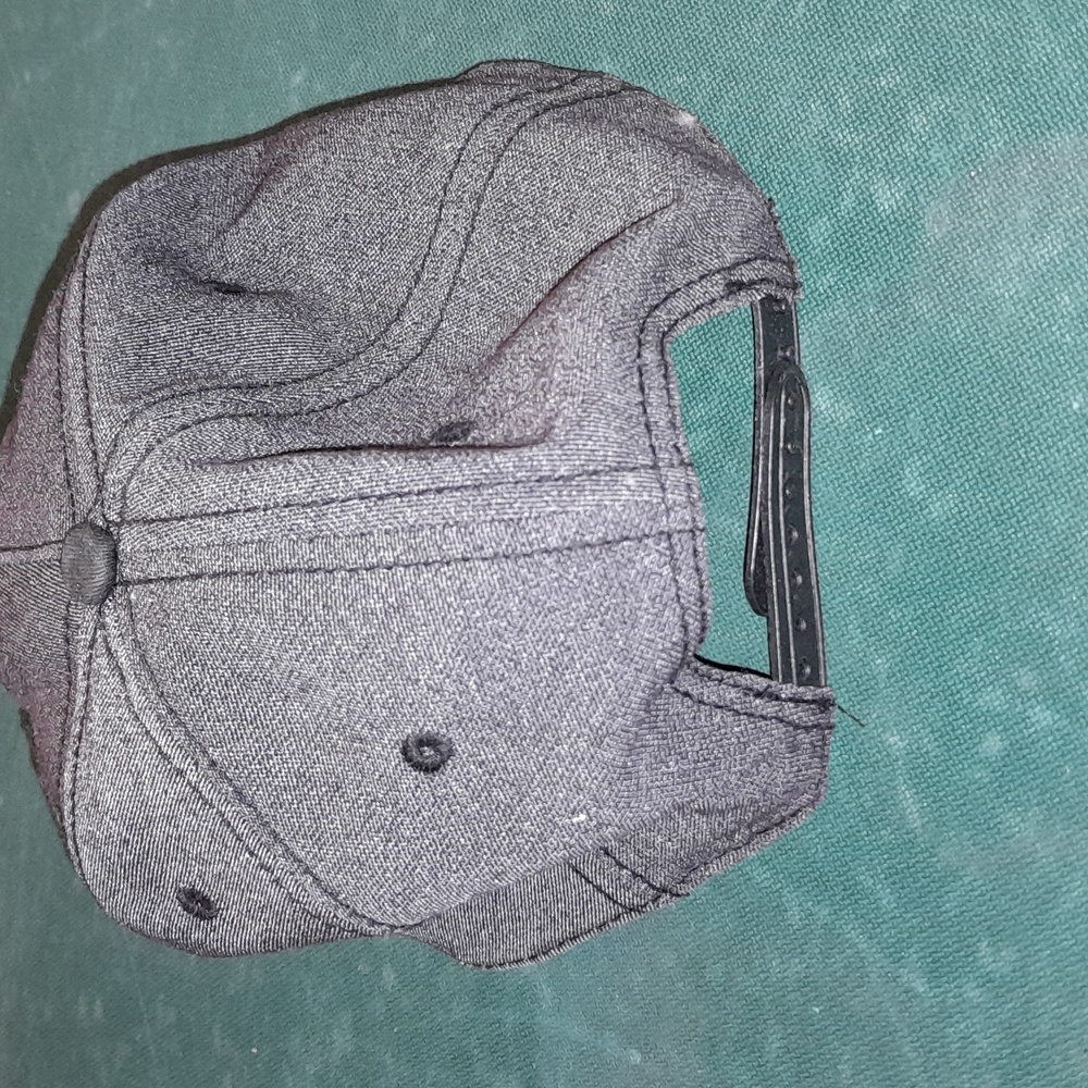 Batman hat - Picture 4 of 4